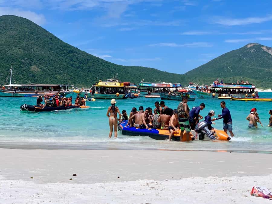 Rio de Janeiro: Catamaran Tour to Arraial do Cabo - Praia do Farol and Praia do Forno: the beach stops that anchor the day