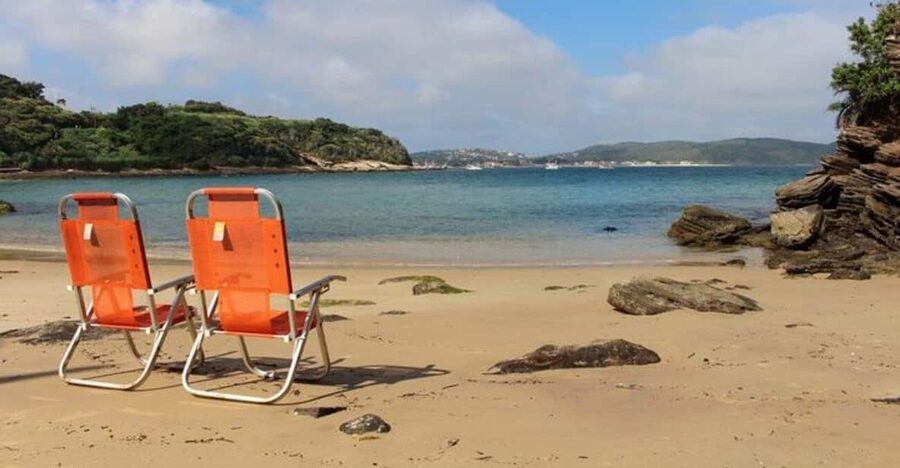 Rio de Janeiro: Catamaran Tour to Arraial do Cabo - Macaco profile: a final coastal stop to close the loop