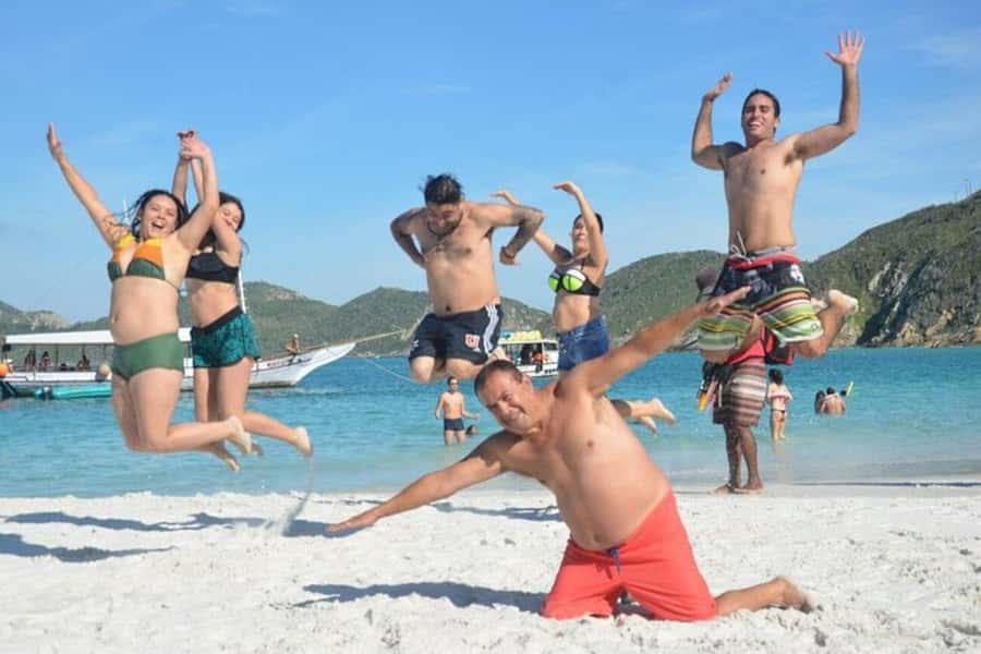 Rio de Janeiro: Catamaran Tour to Arraial do Cabo - The ride from Rio to Arraial do Cabo, then the switch to catamaran time