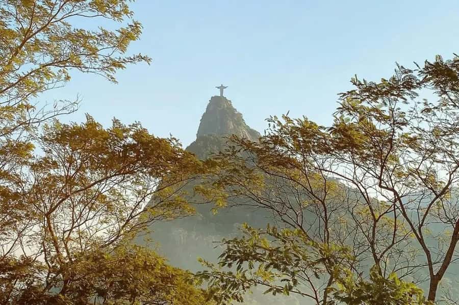 Rio de Janeiro: Christ Redeemer and Sugarloaf Half-Day Tour - Christ the Redeeder on Corcovado: What the 1.5 Hours Really Gives You
