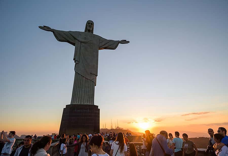 Rio de Janeiro: Christ the Redeemer Guided Hike - Parque Lage to Christ: the summit moment and the view range