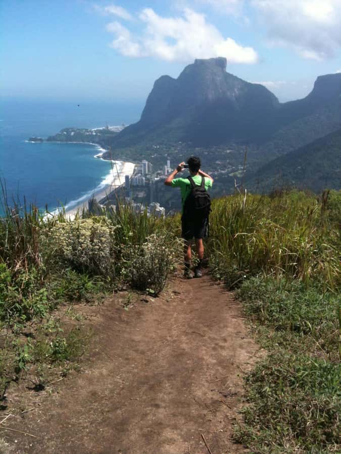 Rio de Janeiro: Dois Irmaos Hike & Favela Tour - Pace and group size: how the 10-person limit helps