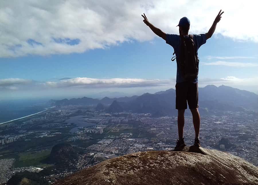 Rio de Janeiro: Dois Irmaos Hike & Favela Tour - Guide style (Raphael) and how questions fit into the route
