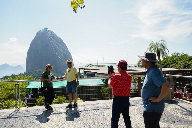 Rio DE Janeiro Exclusive: Unforgettable Private City Tour - Mureta da Urca: a quick traditional wall photo moment