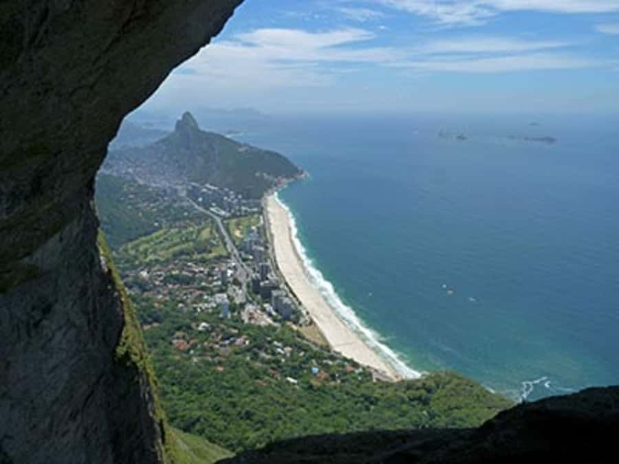 Rio de Janeiro: Garganta do Céu Guided Hike - Descent difficulty, ropes, and why your guide matters