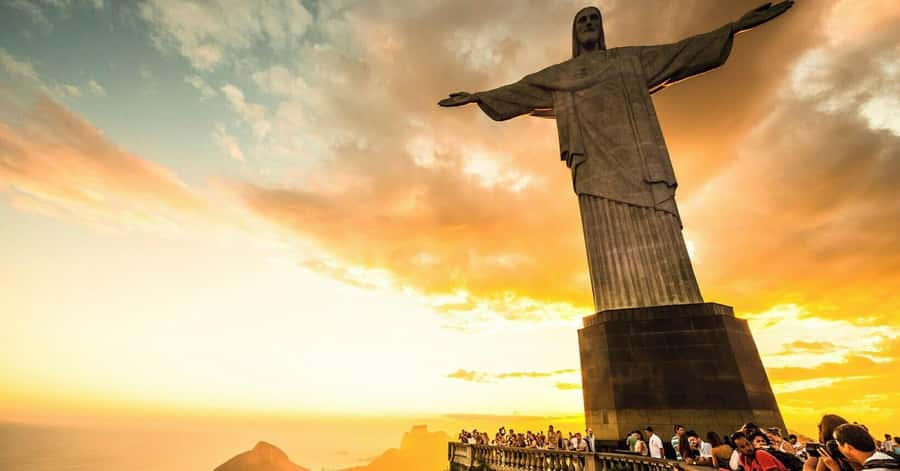 Rio de Janeiro: Half-Day Christ the Redeemer and City Tour - Corcovado Mountain and Christ the Redeemer: views, timing, and the photo game