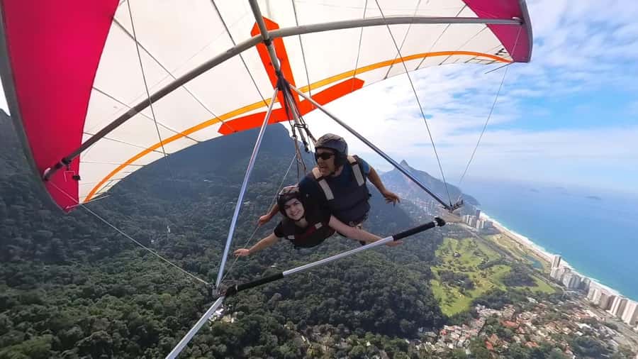 Rio de Janeiro: Hang Gliding or Paragliding Experience - Safety and Training First: What the Ramp Setup Actually Feels Like