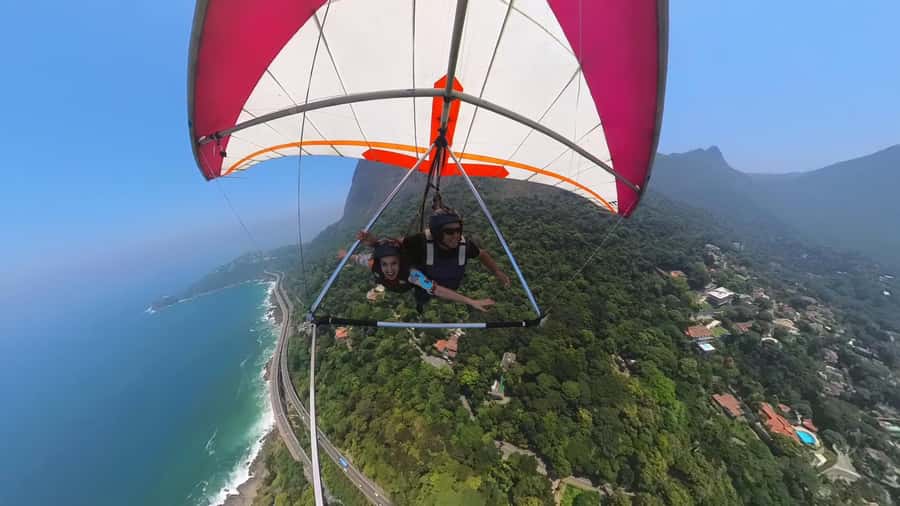 Rio de Janeiro: Hang Gliding or Paragliding Experience - Equipment, Communication, and Why Private Feels Better Here
