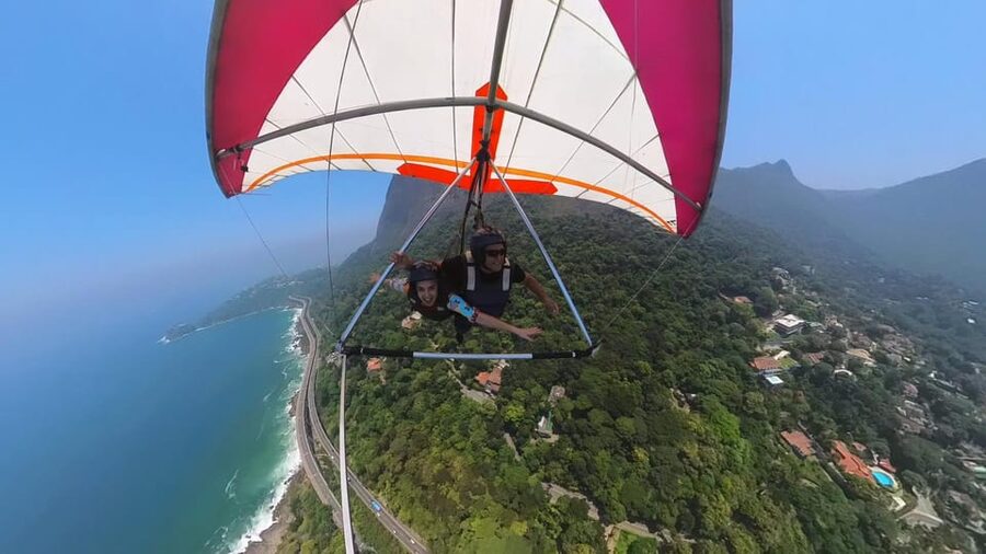 Rio de Janeiro: Hang Gliding or Paragliding Experience - What to Wear and Bring So the Day Feels Easy