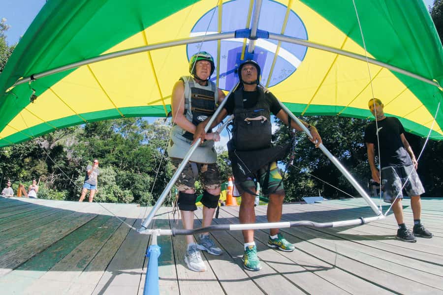 Rio de Janeiro: Hang Gliding Tandem Flight - Landing back at São Conrado: the “wow, it’s over” moment