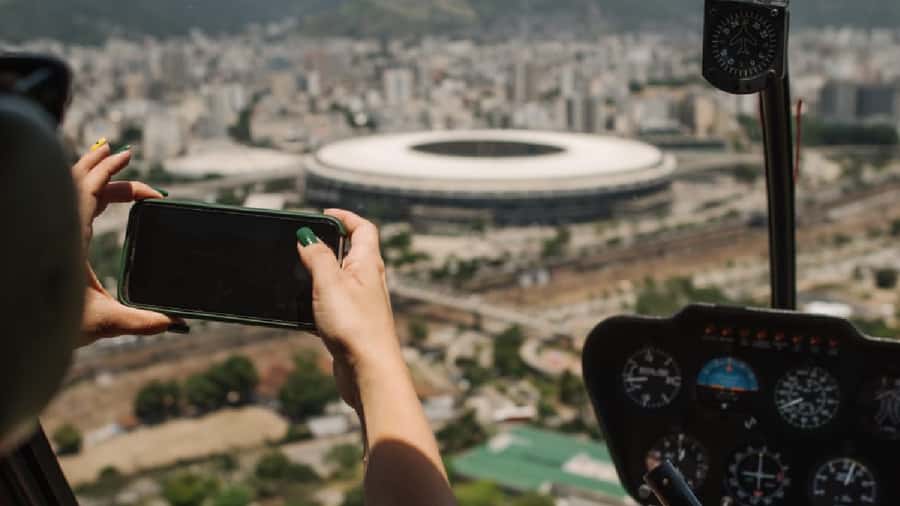 Rio de Janeiro: Helicopter Tour - On board details: doors off, wind, and getting phone photos