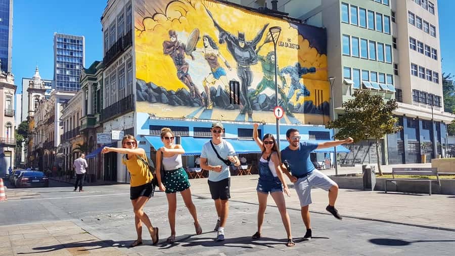 Rio de Janeiro: Historical Downtown and Lapa Walking Tour - Lapa at the right moment, after the official buildings