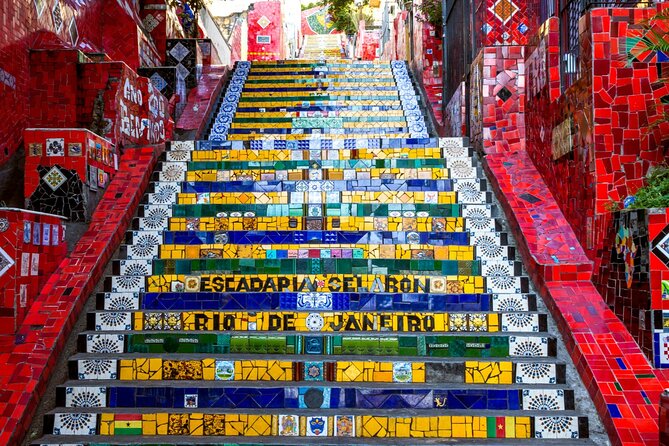 Rio de Janeiro Iconic Landmarks Guided Tour - Mirante Dona Marta, a quick new angle on Rio