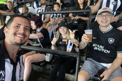 Join a Botafogo soccer game with transport