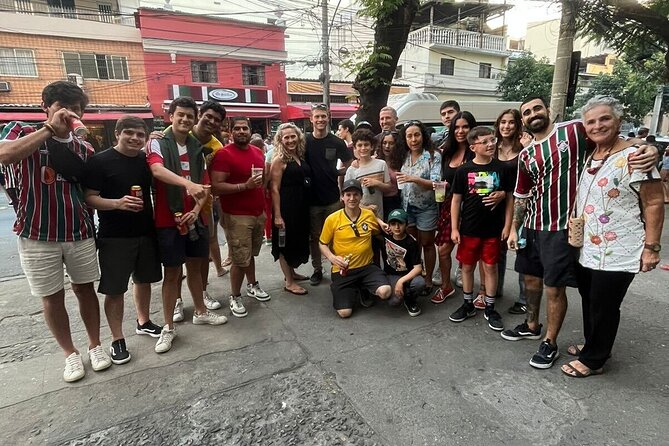 Rio de Janeiro: Join a Fluminense game at Maracanã with locals - Short-side ticket: what it means for your view and your energy