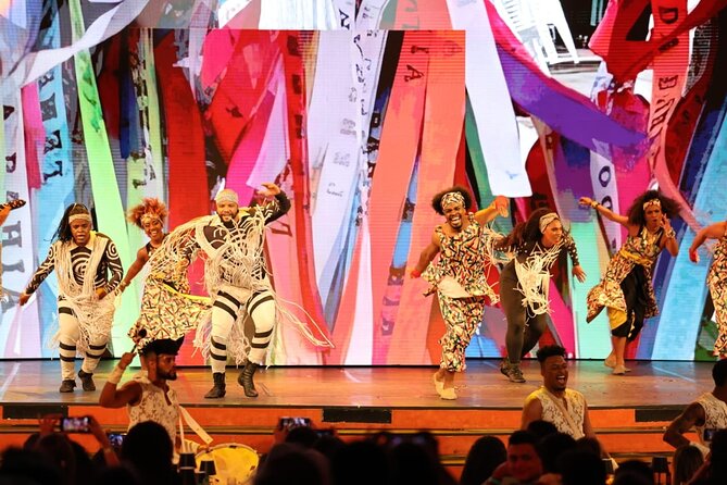 Rio DE Janeiro : Official Roxy Spectacle That Embrace - Inside the 2-hour experience: what you should expect from start to finish