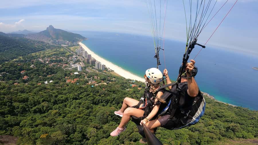 Rio de Janeiro: Paragliding experience at Pedra Bonita - Checking in at São Conrado Hang Gliding Club (Av. Pref. Mendes de Morais)