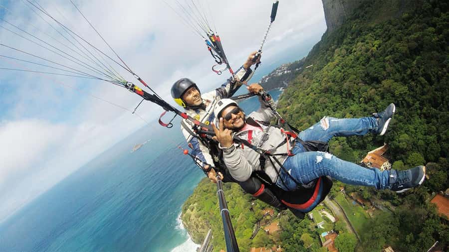 Rio de Janeiro: Paragliding with Hotel Pick-up & Drop-off - What you should bring for comfort on the day