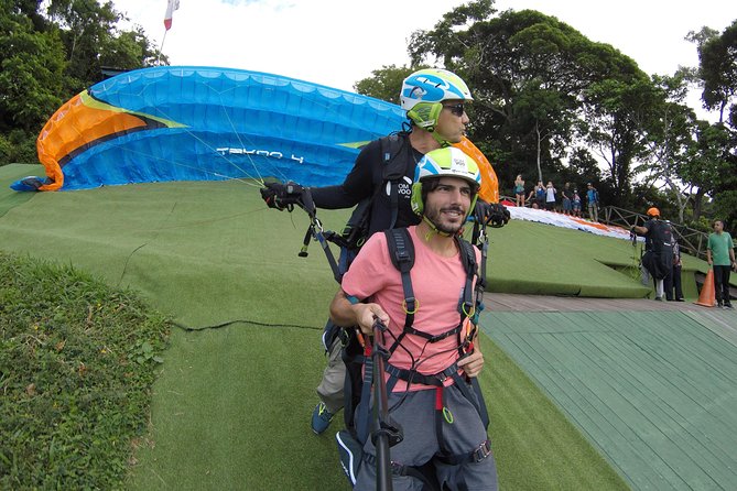 Rio de Janeiro Parapente Flight Team Veteran - Meeting Point and the Morning Flow (8:30 AM)