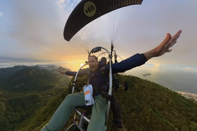 Rio de Janeiro Paratrike Flight - Morro Dois Irmaos, Leblon, and Vidigal: seeing neighborhoods from above