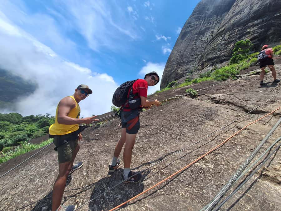 Rio de Janeiro: Pedra da Gávea - guided hike with best views - Carrasqueira Climb: Rope, Harness, and a Controlled Dose of Exposure