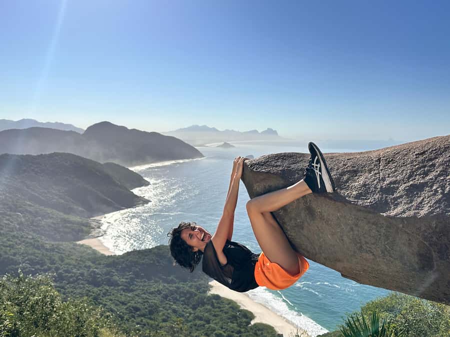Rio de Janeiro: Pedra do Telégrafo trail and beach stop - Beach break time: swimming, sun, and a real pause for your body