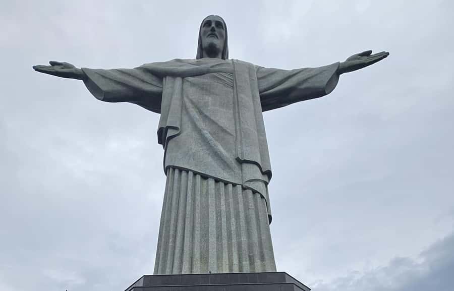 Rio de Janeiro: Private Day Tour with lunch - Maracanã Stadium and the Sambadrome: short stops, strong impressions