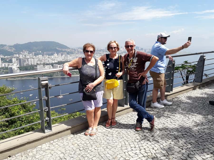 Rio de Janeiro: Private Day Tour with lunch - Metropolitan Cathedral of São Sebastião: a calmer stop with 30 minutes