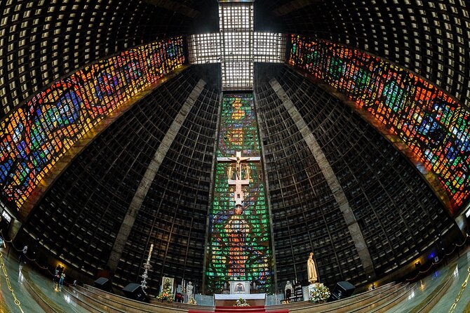 Rio de Janeiro Private Day Tour with Sugarloaf and Corcovado - Lunch time in Rio: a 1-hour break with no meal included