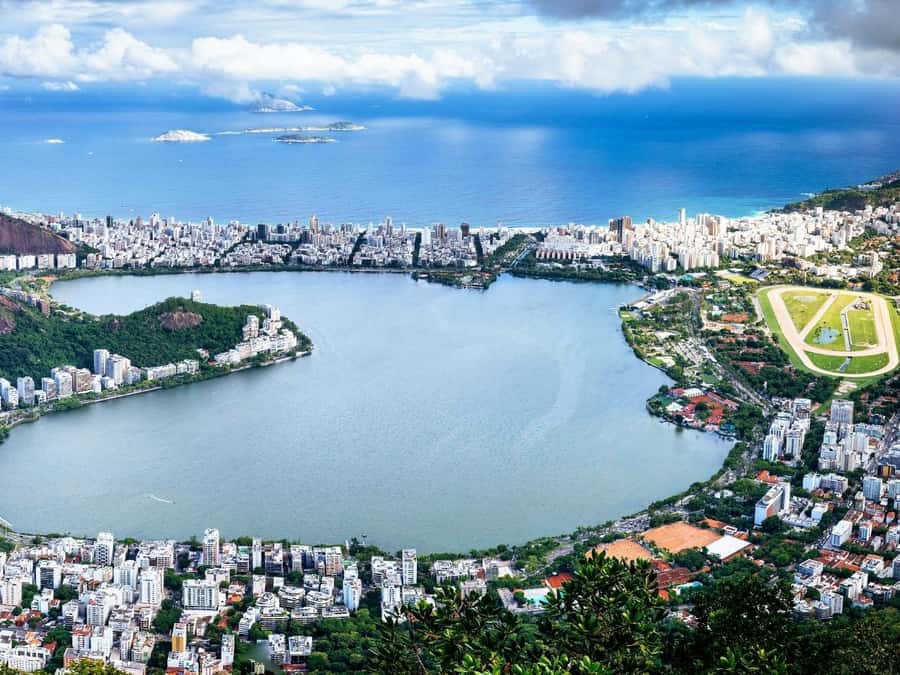 Rio de Janeiro: Private Full-Day Highlights Tour - From Tijuca train to Christ the Redeeder: the start that sets the tone
