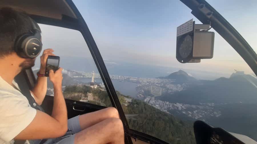 Rio de Janeiro: Private Helicopter Tour - What you get on the ground: VIP waiting room and onboard basics