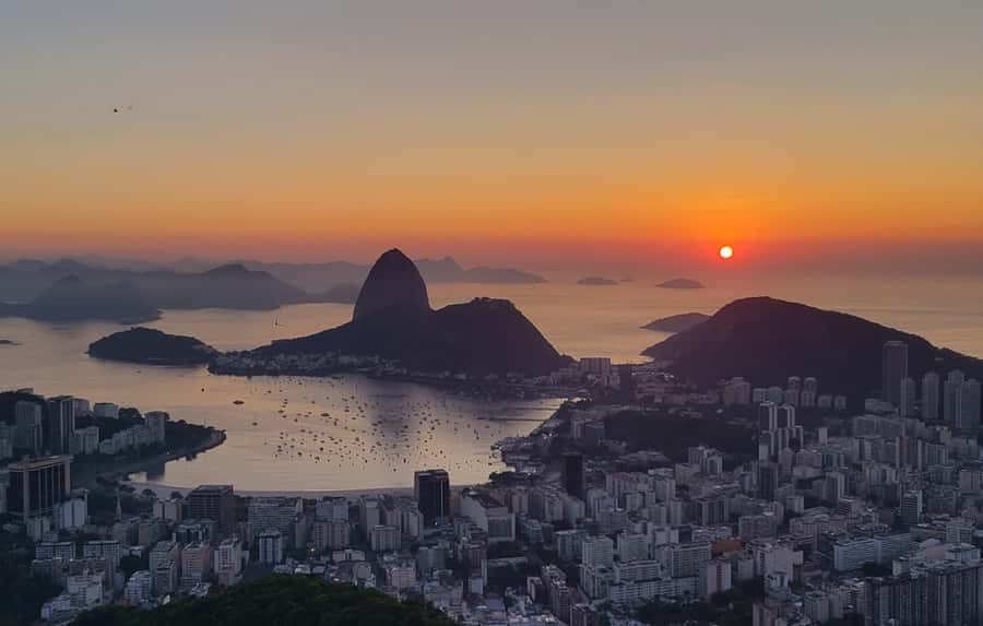 Rio de Janeiro: Private Sunrise Tour at Mirante Dona Marta - Mirante Dona Marta: why this viewpoint is a smart sunrise choice