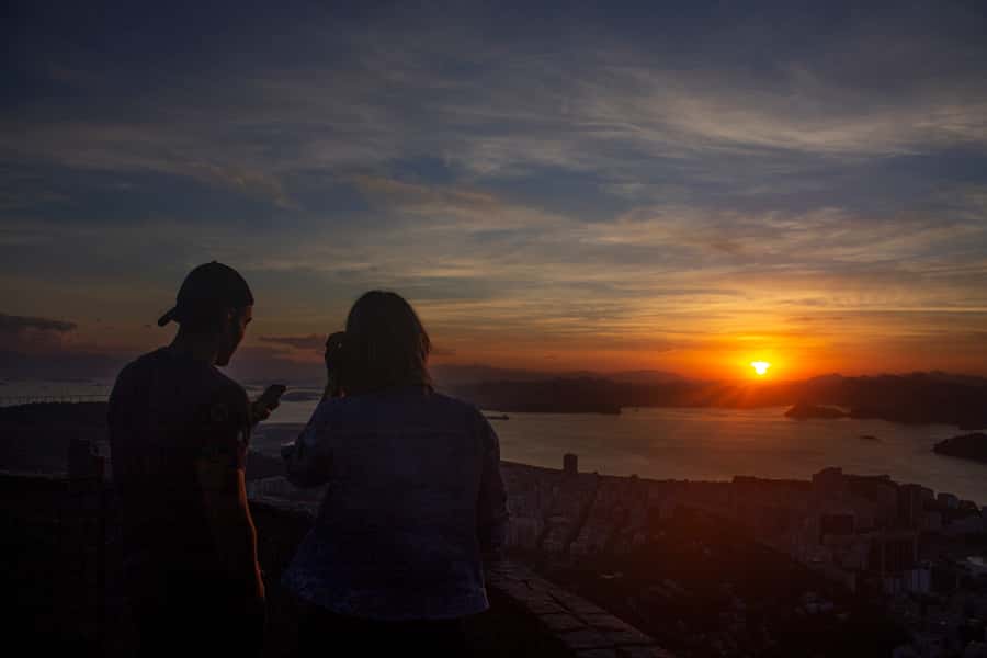 Rio de Janeiro: Private Sunrise Tour at Mirante Dona Marta - The 5:00 AM pickup and why private transport matters