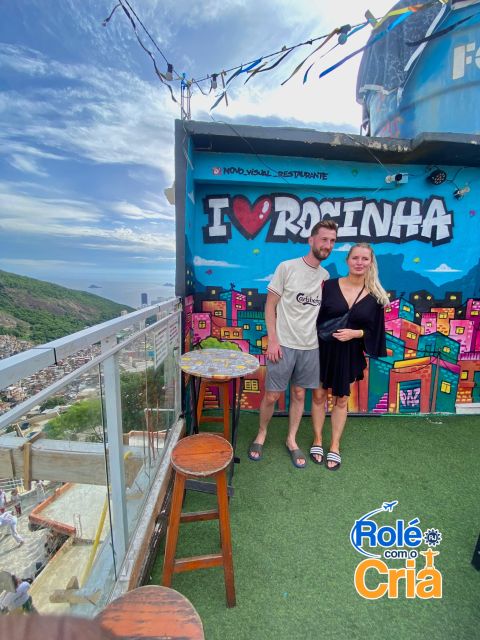 Rio de Janeiro: Rocinha Favela guided tour - Stop inside Rocinha: photos, sightseeing, and how the route is paced