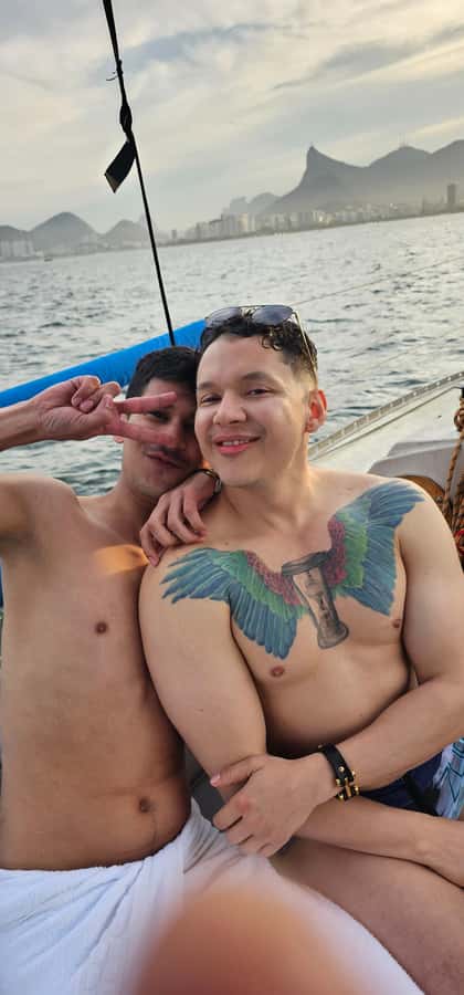 Rio de Janeiro: Sailing Sunset Tour with Snacks and Drinks - Sunset on Guanabara Bay, and why the timing matters