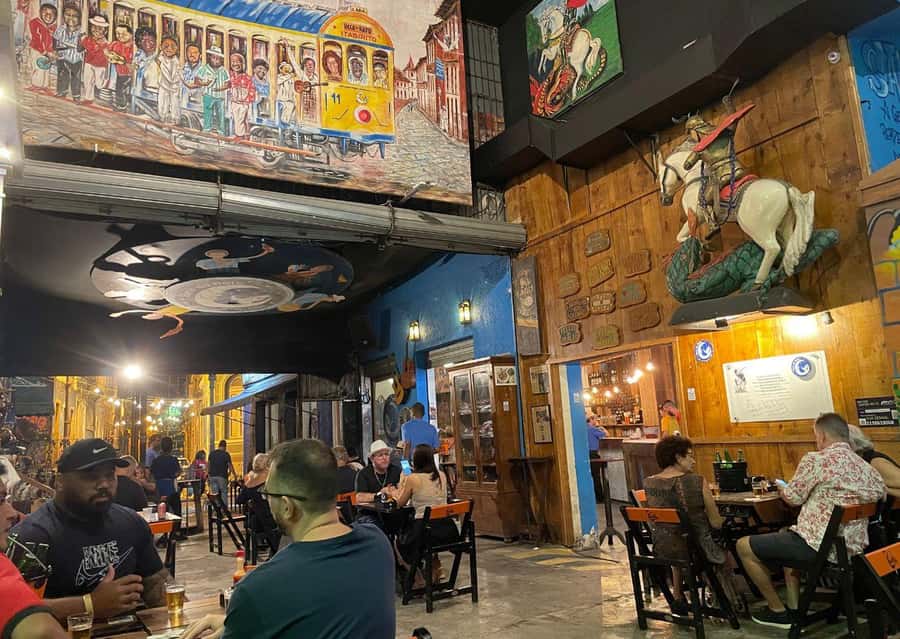 Rio de Janeiro: Samba Night Private Tour with locals in Lapa - Key highlights you should care about