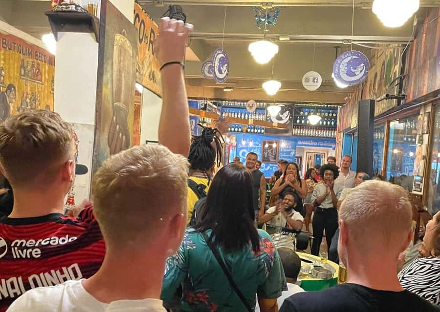 Rio de Janeiro: Samba Night Private Tour with locals in Lapa - Food and drinks: what is optional and what you should plan for