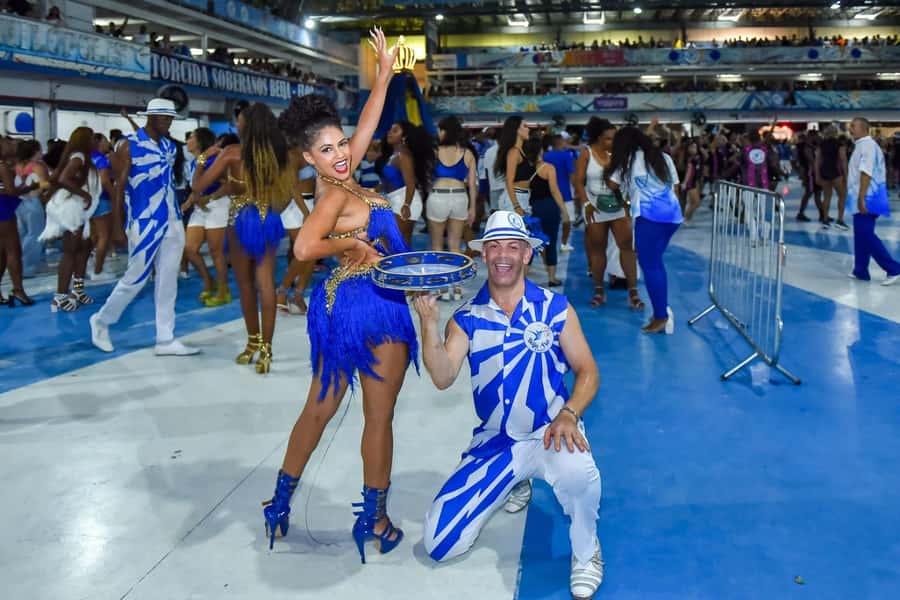 Rio de Janeiro: Samba School Rehearsal Viewing With Transfer - Crowds, Heat, Sound, And Timing: The Stuff You Should Not Ignore