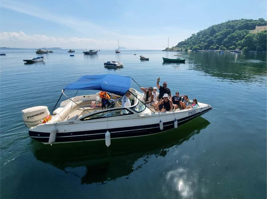 Rio de Janeiro: SpeedBoat Tour - Beach Tour with Beer - Entering Urca Pier Mode: The 3-Hour Flow