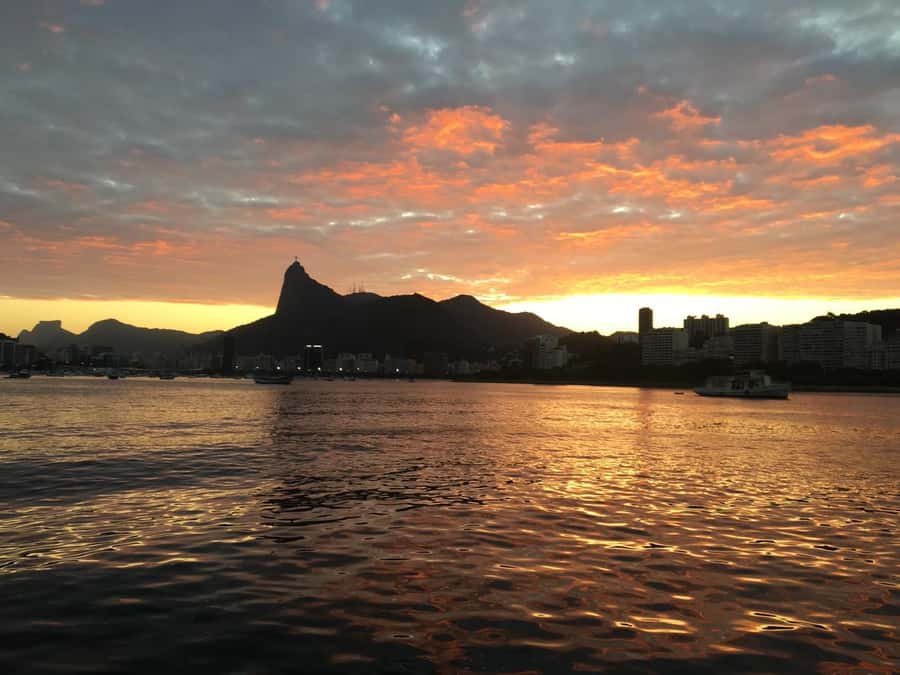 Rio de Janeiro: SpeedBoat Tour - Sunset with Beer - Adão Beach and swimming stops: when the tour turns from viewing to doing
