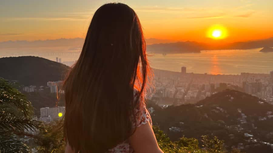 Rio de Janeiro: Sunrise Lookout and Christ the Redeemer Tour - Sunrise at Mirante Dona Marta, when the city turns gold