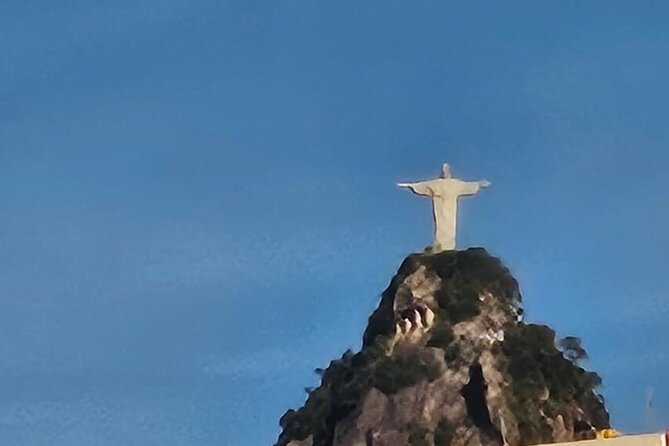 Rio DE Janeiro : Transfers between Airports, Hostels and Ports - Extra fees to budget for: parking and booster seats