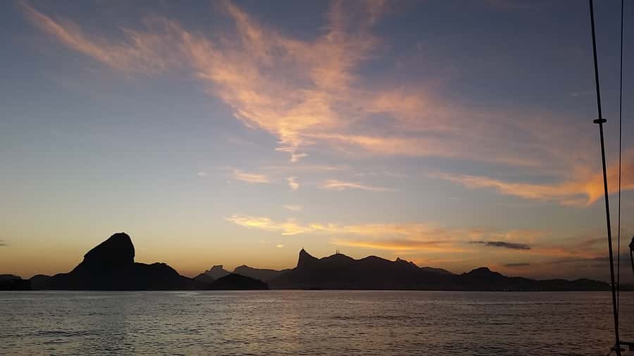 Rio de Janeiro: Wake Up and Sail - Forte da Laje: The stop where the tour turns into an experience