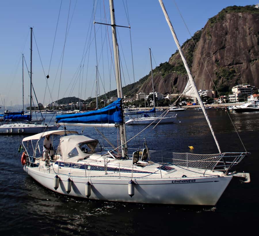 Rio de Janeiro: Wake Up and Sail - The onboard vibe: Music, time to relax, and good drinks