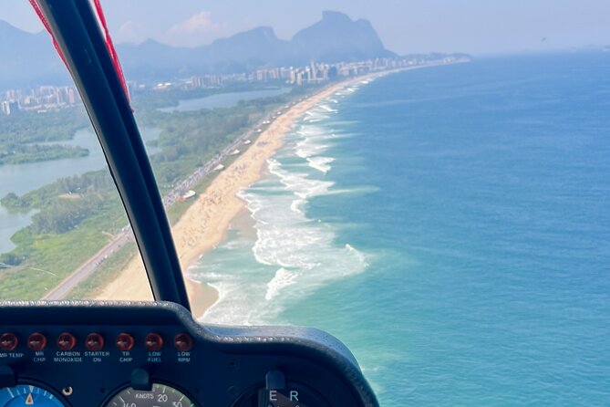 Rio : Helicopter tour at Christ the Redeemer - 30 minutes - Small Helicopter Comfort, Wind, and Motion Sensitivity