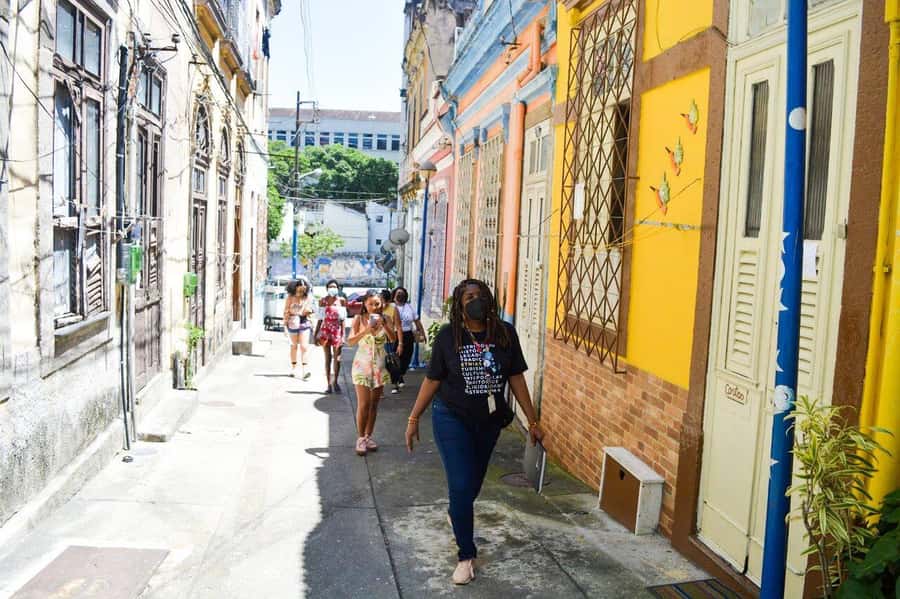 Rio: Little Africa Unveiled: vibrant Afro-Brazilian Heritage - 4 hours on foot: what the walking format gives you
