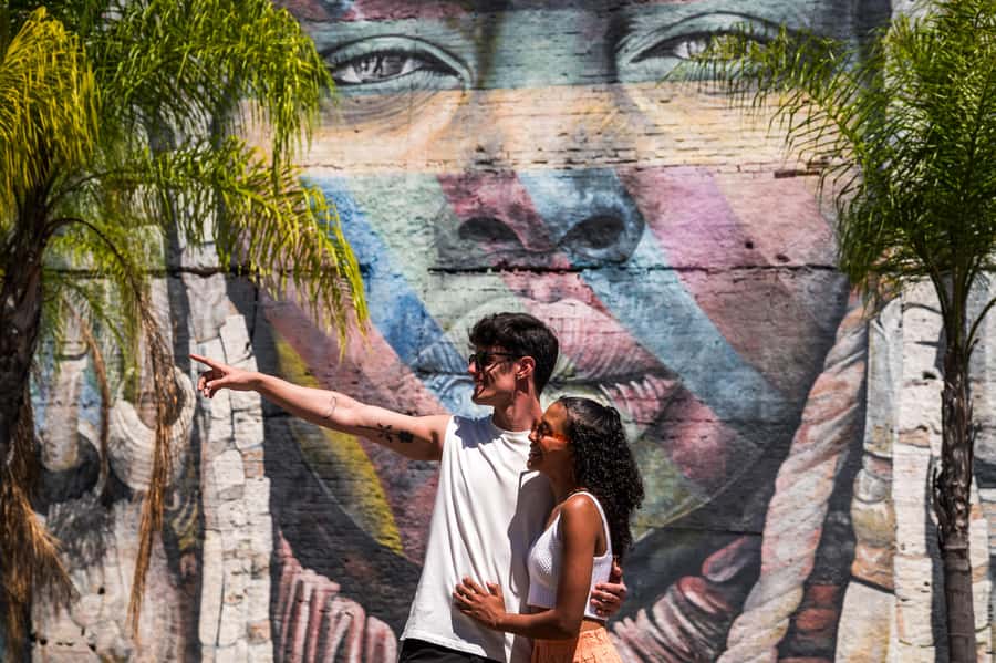 Rio: Olympic Boulevard, Museum of Tomorrow & History Tour - Eduardo Kobra’s Graffiti Mural: Color, Geometry, and Five Groups