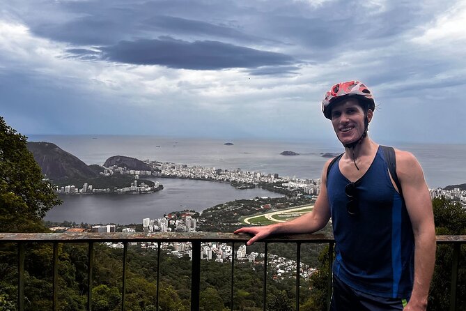 Rio Rainforest Ride An Unforgettable Mountain Bike Tour - Mirante Dona Marta viewpoint break at the steepest moment