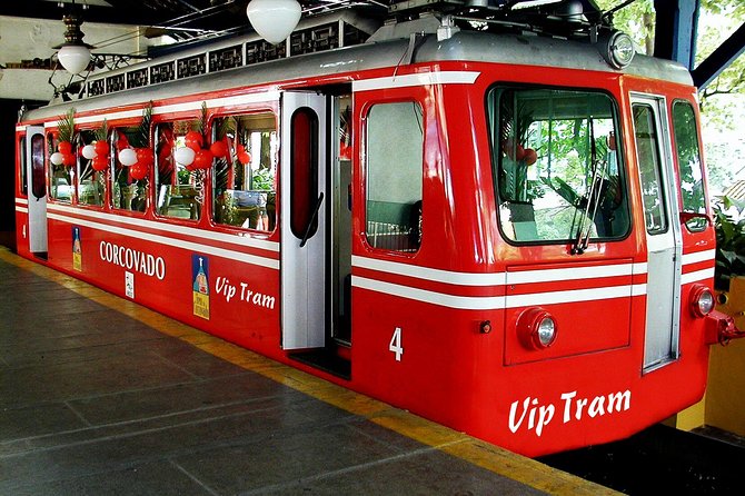 Rio Shore Excursion: Skip the Line Christ Redeemer and Sugar Loaf Day Tour - Ipanema, Leblon, and Rodrigo de Freitas: Scenic Stops Without the Stress