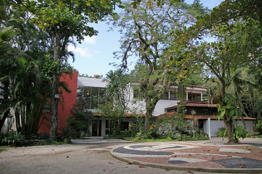 Rio: Sitio Burle Marx and Cachaça Distillery Private Tour - Wild Beaches Option: Grumari or Prainha, Plus a Chance at Paddleboarding